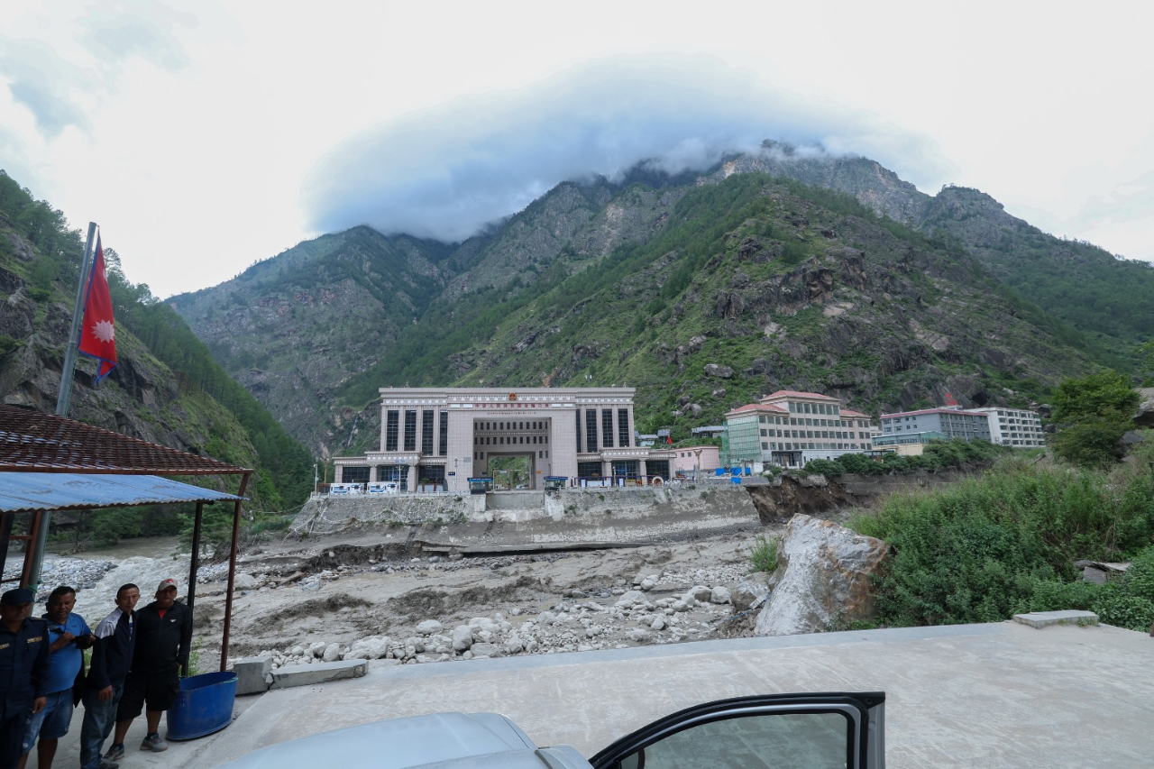 रसुवा बाढी: बेपत्ता १९ जनाको खोजी जारी, बगाएको शव चितवनमा फेला, हिमपहिरोको आशंका