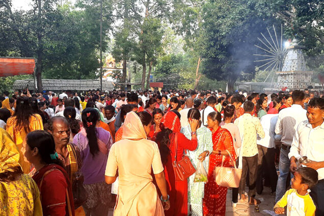 बेहडाबाबा मन्दिरमा गङ्गादशहरा पर्वमा दर्शनार्थीको घुइँचो