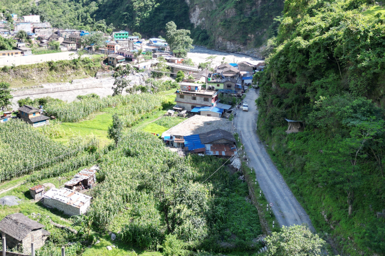 धवलागिरि गाउँपालिकाको केन्द्र जोड्ने सडक स्तरोन्नति हुँदै