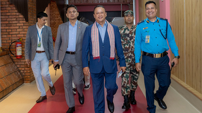 ऊर्जामन्त्री खड्का चीन प्रस्थान