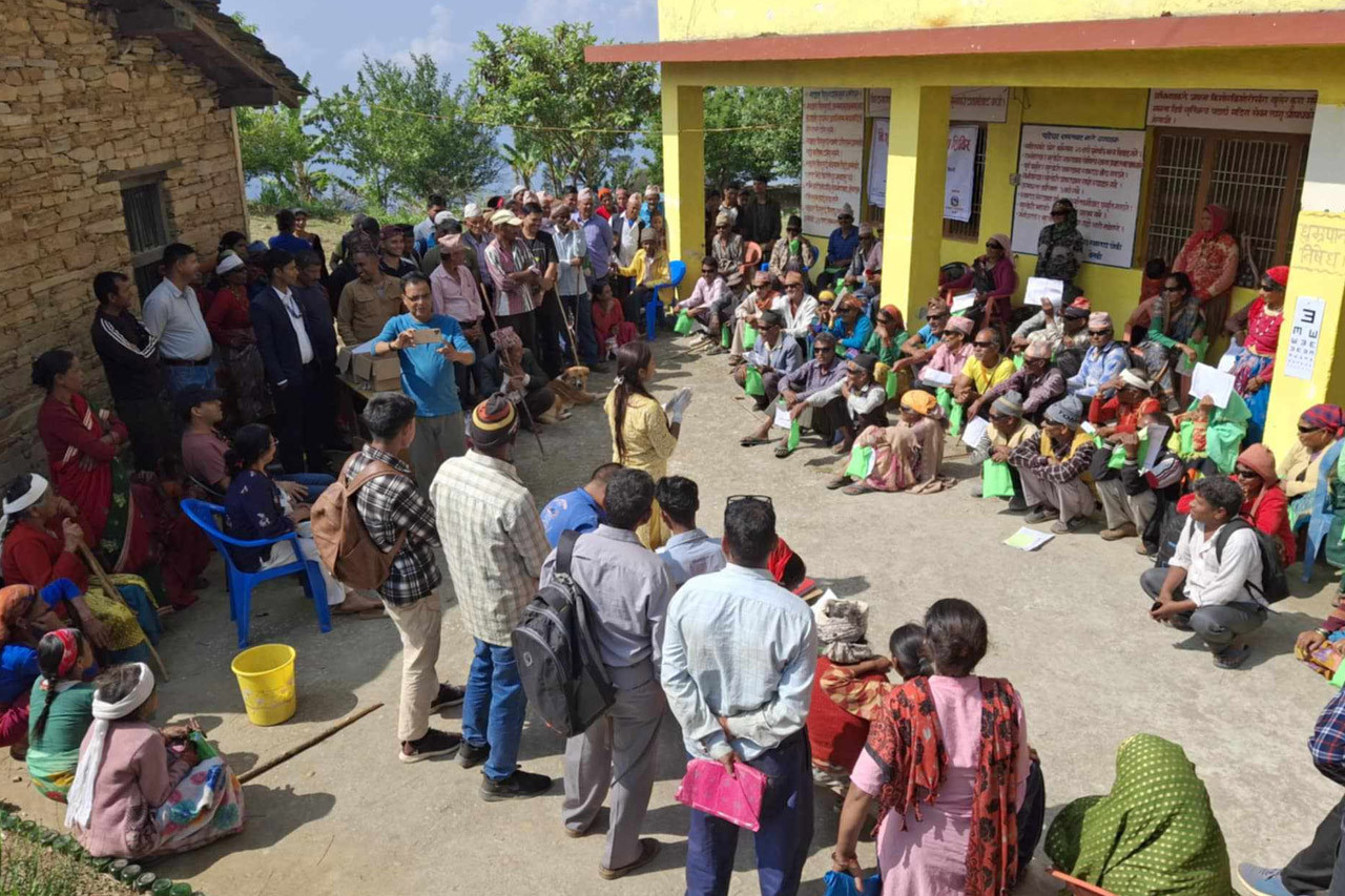 पञ्चेश्वरमा निःशुल्क आँखा शिविर: १३३ जनाको शल्यक्रिया