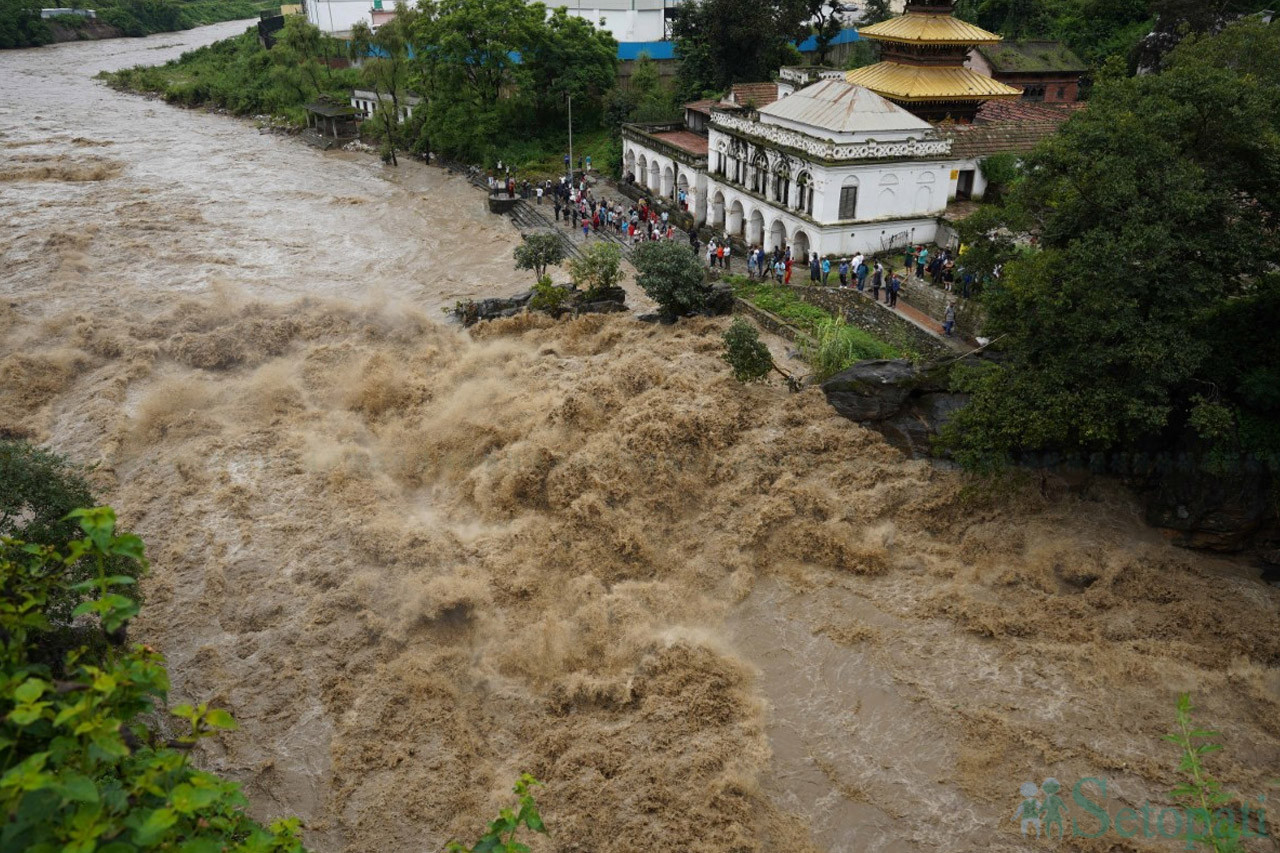 चोभारको बागमती नदीमा रहेका अवरोध हटाइने