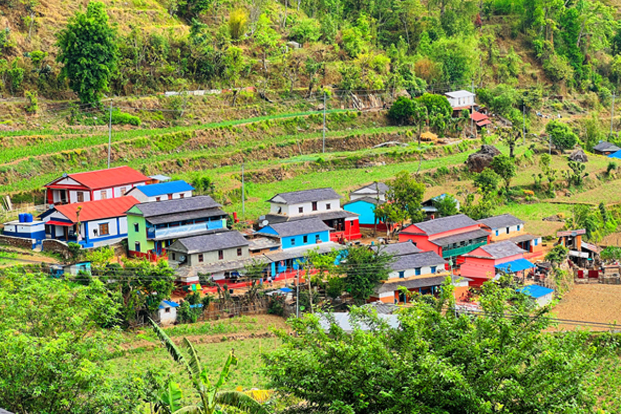 बढ्दो बसाइँसराइले सुनसान बन्दै जैमिनीका ग्रामीण बस्ती