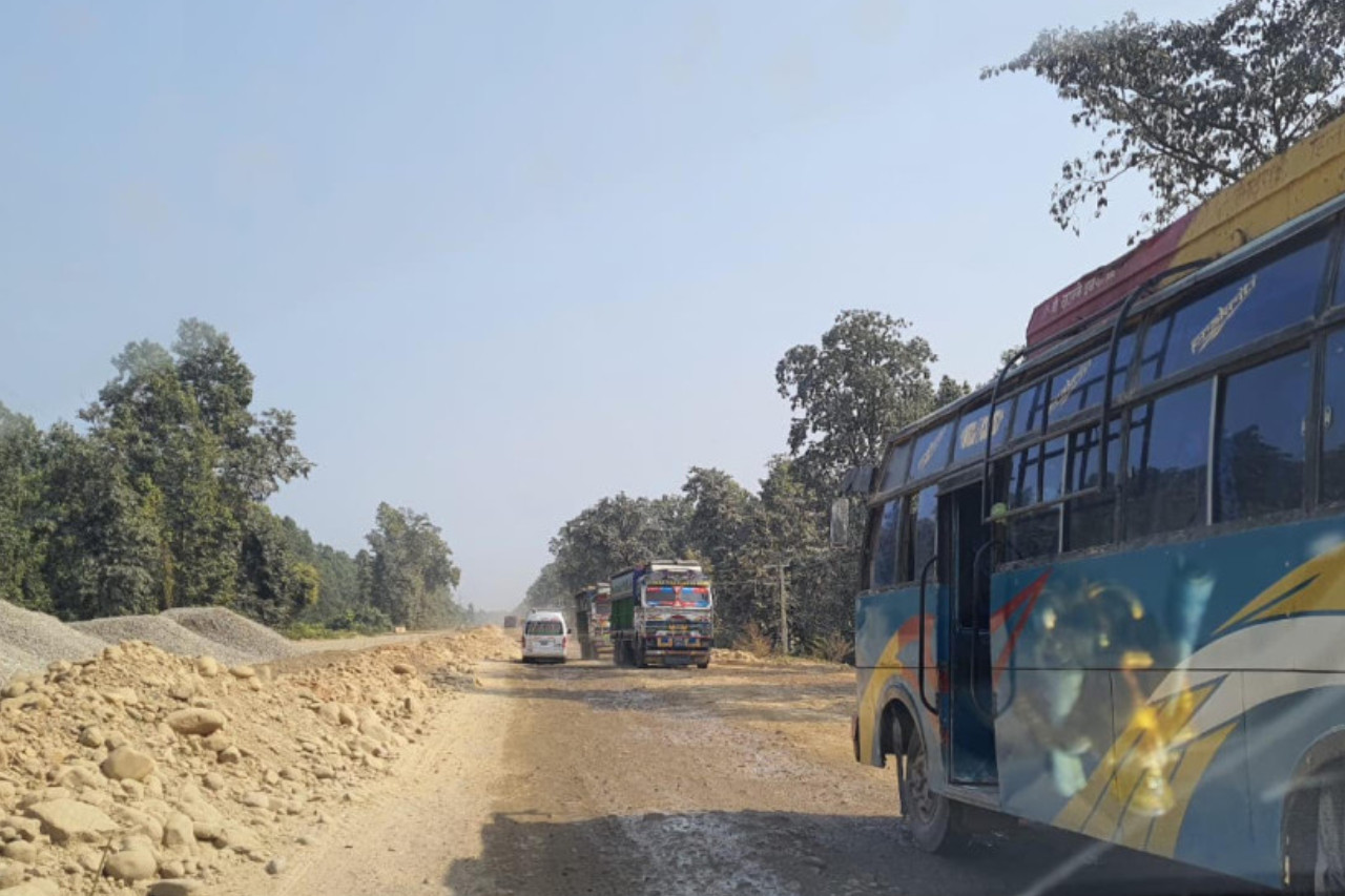 नारायणघाट–बुटवल सडक आजदेखि राति १० घण्टा बन्द, ठूला सवारीलाई रोक