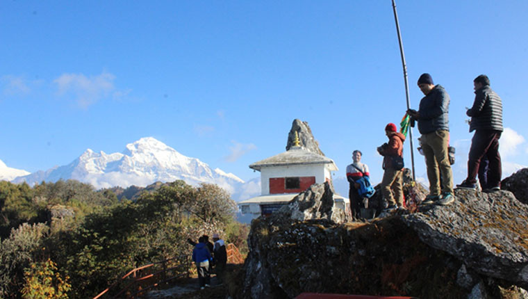 सडक सुविधाले मालिका जाने भक्तजन तथा पर्यटकलाई सहज
