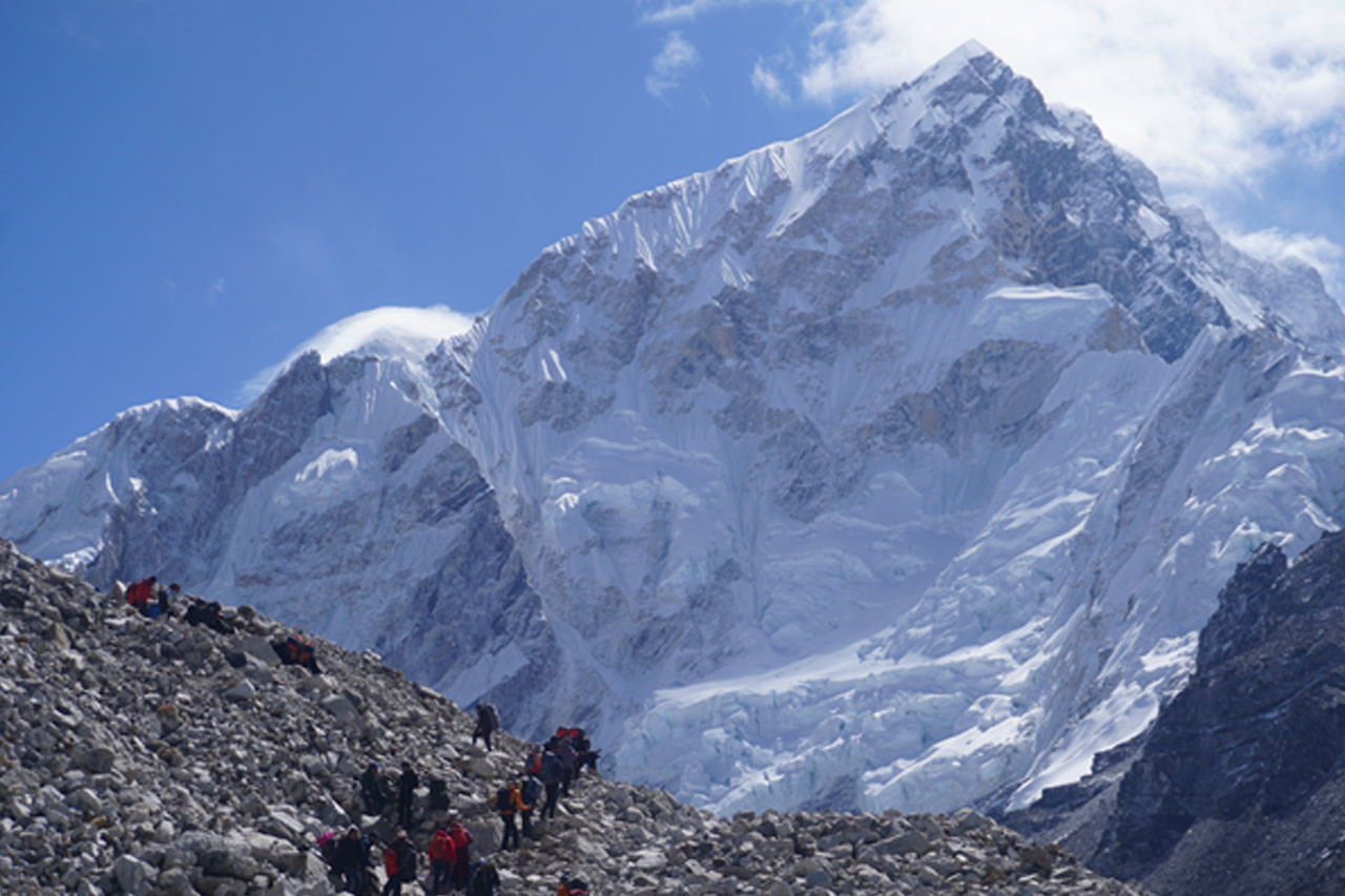 सगरमाथा क्षेत्रमा शेर्पा युवाको आकर्षण घट्दो