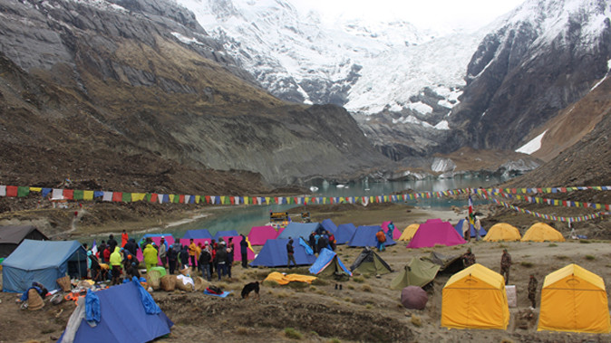 अन्नपूर्ण प्रथम हिमालको आधार शिविरमा पर्यटकको सङ्ख्या बढ्दो